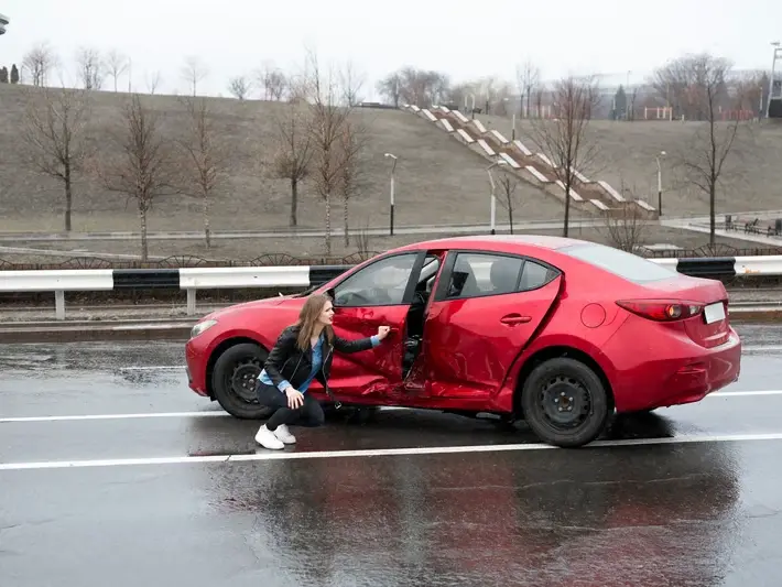 injury lawyer helping driver after left turn collision in Downtown Tempe near Mill Avenue District